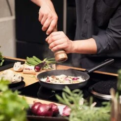 Fiskars Hard Face Frying Pan, 24 Cm 8 Fiskars Hard Face Frying Pan, 24 Cm -Algemene Woonwinkel fiskars hard face frying pan 24