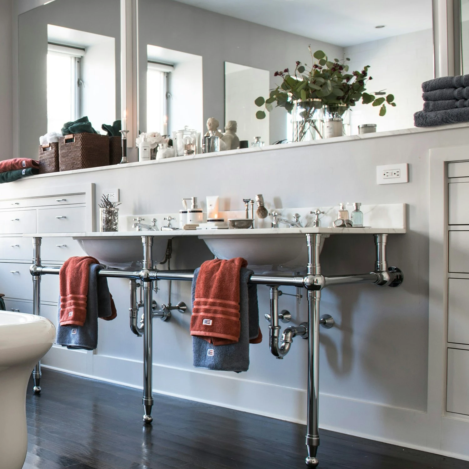 Lexington Earthenware Soap Dispenser, Grey 6 Lexington Earthenware Soap Dispenser, Grey - Afbeelding 4